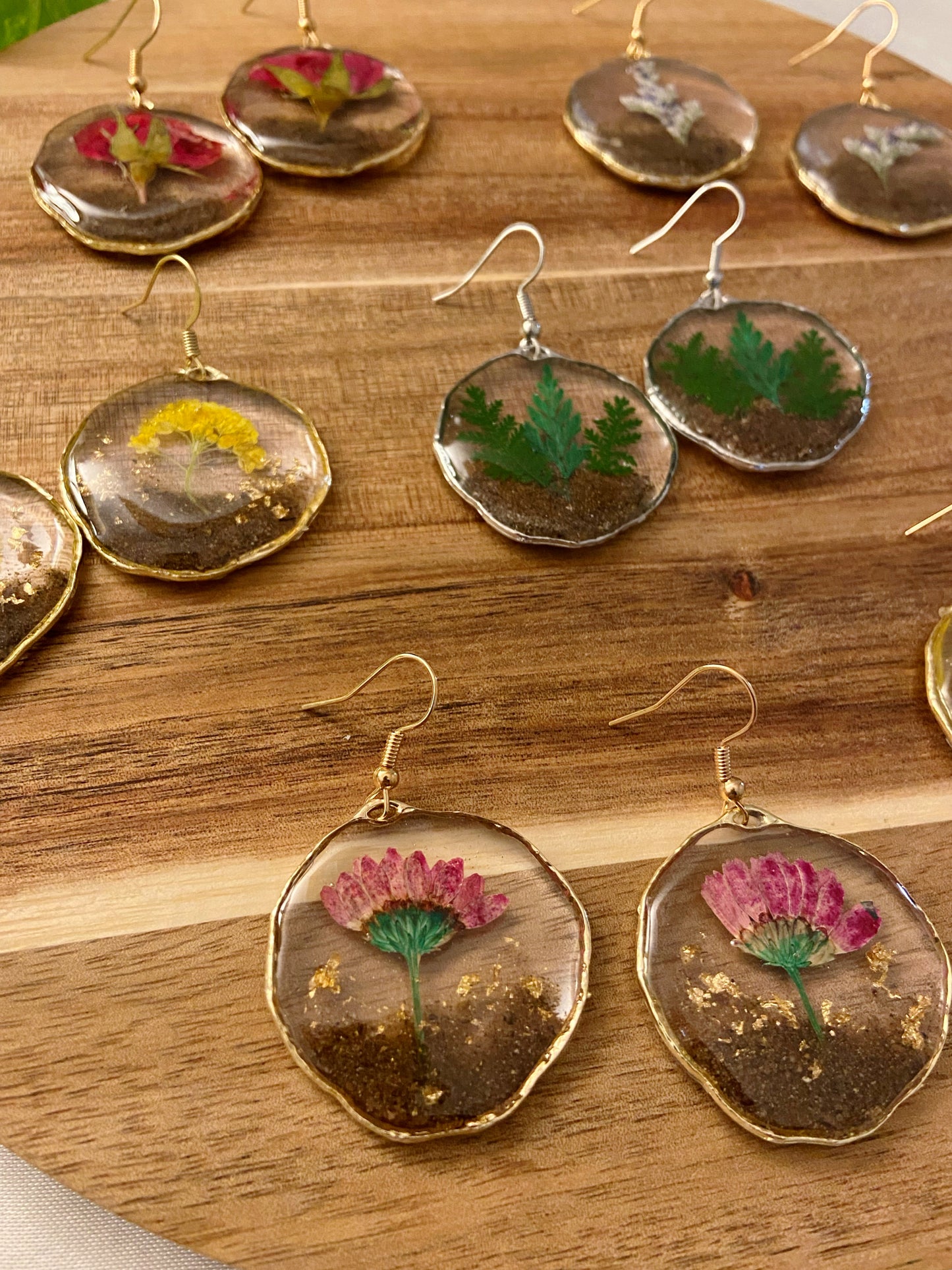 Terrariums- Soil & pressed fern earrings, preserved botanical jewelry (gold)